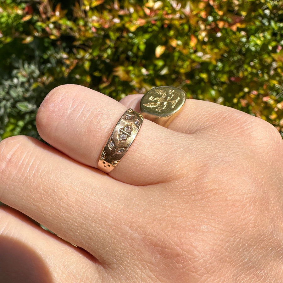 Victorian 15ct Gold Band Ring with Rose Cut Diamonds