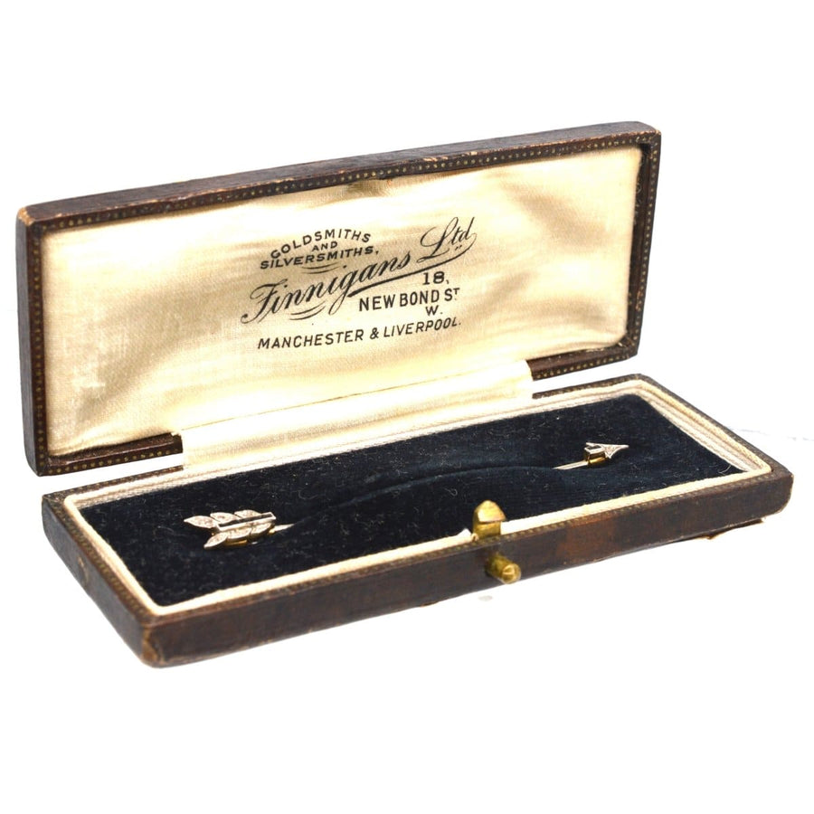 Art Deco Platinum and 18ct Gold, Black Sapphire and Diamond Arrow Brooch | Parkin and Gerrish | Antique & Vintage Jewellery