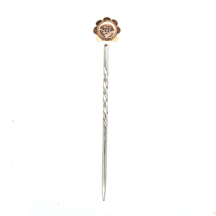 Late Victorian 9ct gold diamond star tie pin with eternal rope detail, perfect vintage gift from the 1880s.